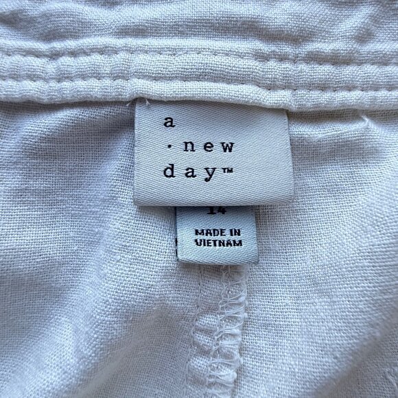 A New Day Pants Womens 14 Beige Linen Blend Straight Ankle High Rise Cargo - Picture 3 of 10